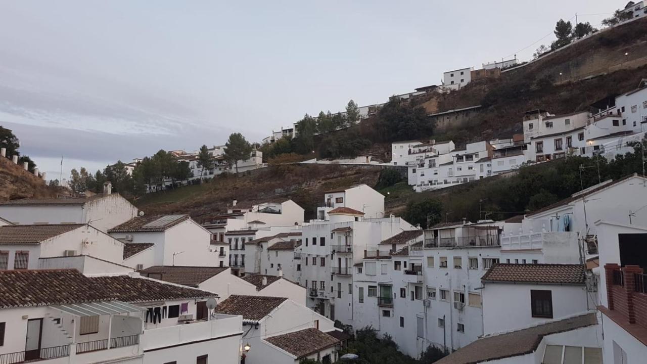 El nido de la Galería Setenil De Las Bodegas Exterior foto